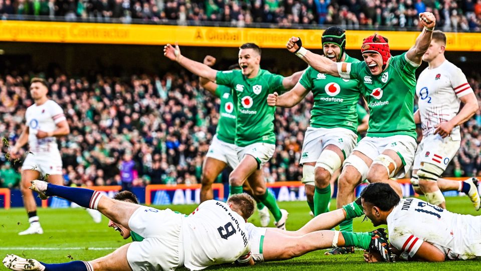 18 March 2023; Ireland players, from left, Jonathan Sexton, Caelan Doris and Josh van der Flier celebrate after teammate Dan Sheehan scores their side's first try during the Guinness Six Nations Rugby Championship match between Ireland and England at Aviva Stadium in Dublin. Photo by Ramsey Cardy/Sportsfile 
Photo by Icon Sport