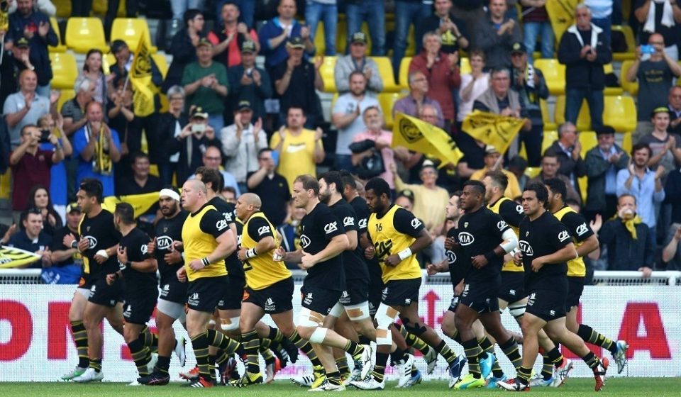 Players of La Rochelle warms up during the french Top 14 match between Stade Rochelais and Racing 92 on May 27, 2016 in La Rochelle, France. (Photo by Manuel Blondeau/Icon Sport)