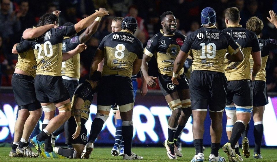 08.04.2016. AJ Bell Stadium, Salford, England. European Challenge Cup. Sale versus Montpellier. Fulgence Oudraogo of Montpellier and team players celebrate victory at the final hooter