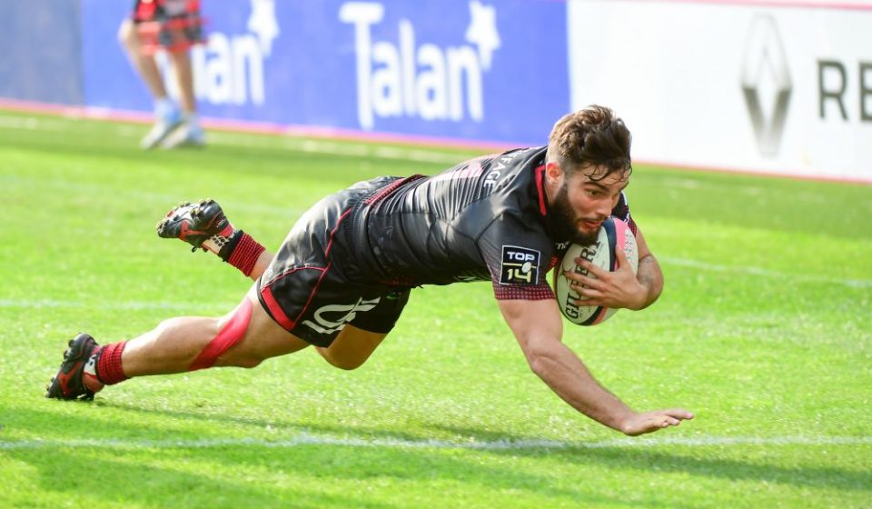 Alexis Palisson of Lyon goes over for a try during the Top 14 match between Stade Francais Paris and Lyon OU at Stade Jean Bouin on August 26, 2017 in Paris, France. (Photo by Dave Winter/Icon Sport)